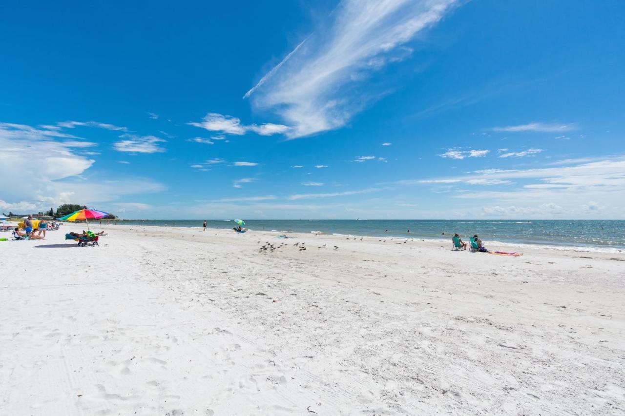 239 Surf Song Resort St. Pete Beach Exterior photo